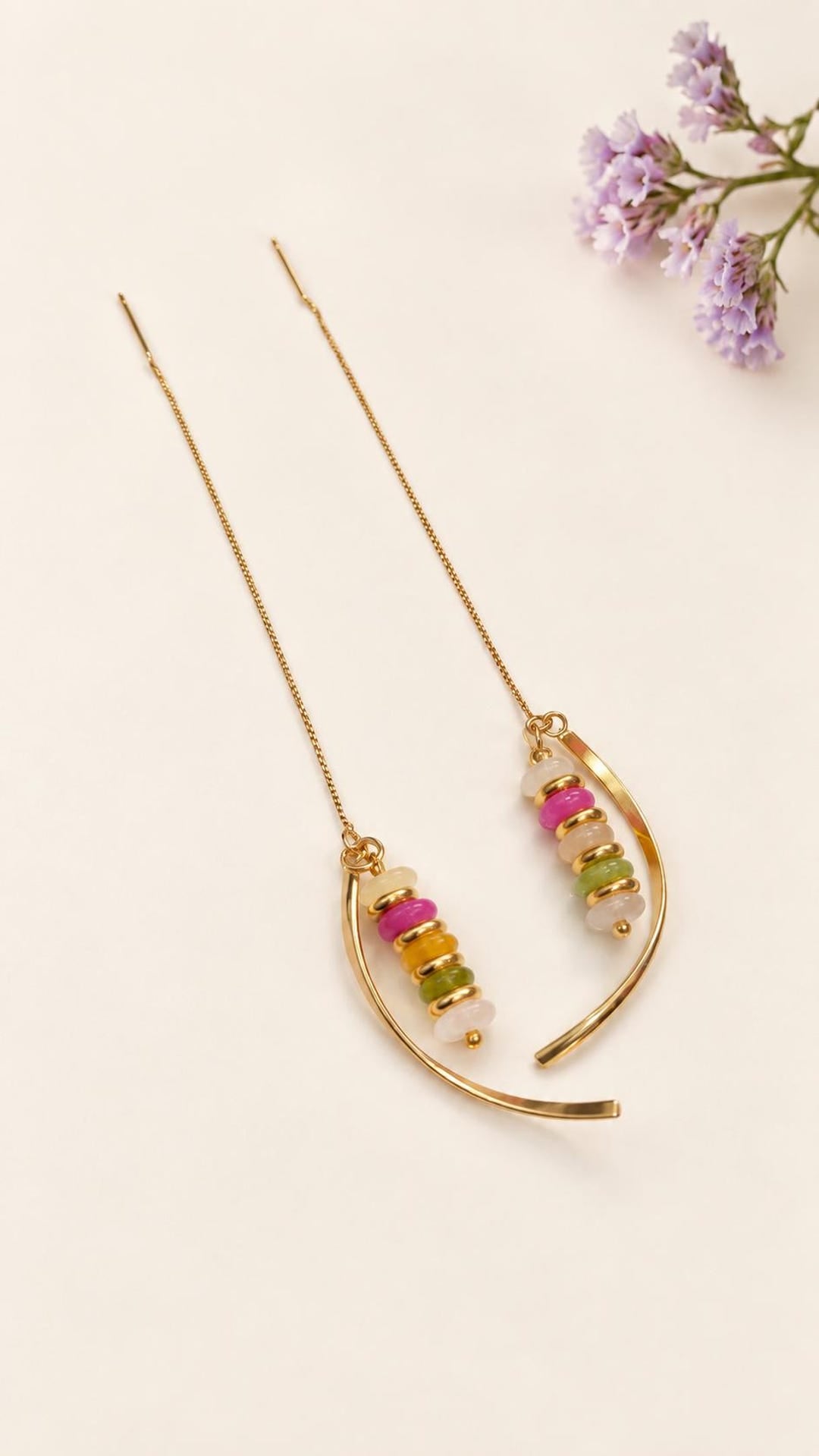 Light gemstone disc bar detail