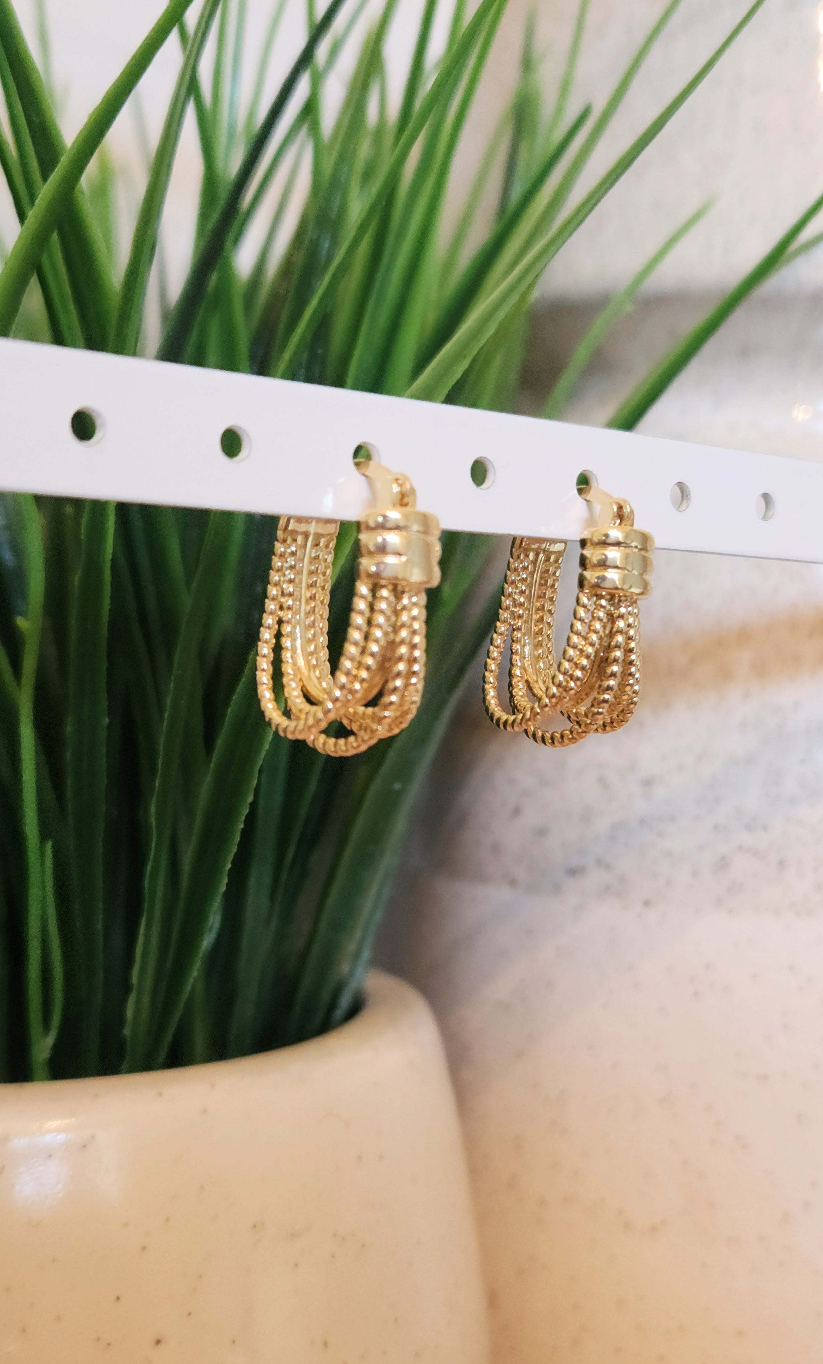 Rope Twist Oval Hoop Earrings
